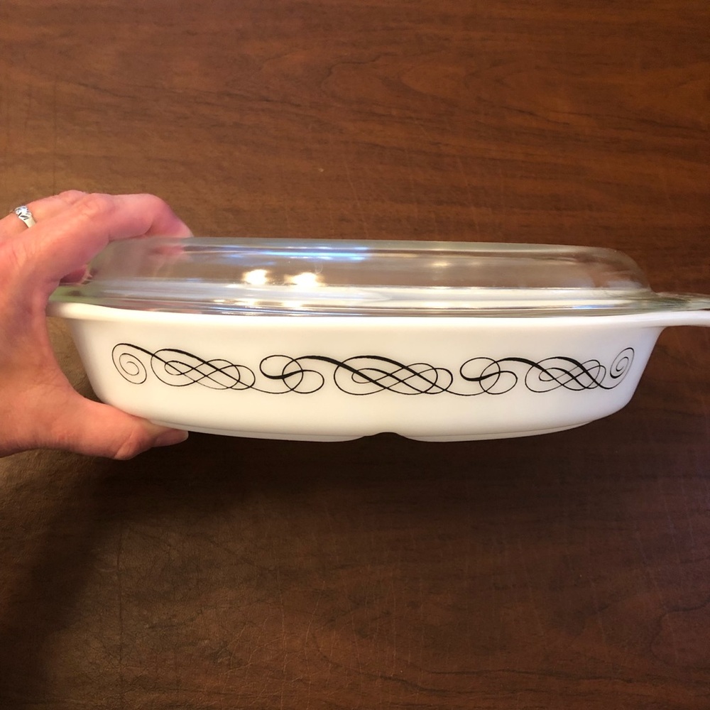 Pyrex Black Scroll Divided Casserole Dish with Lid